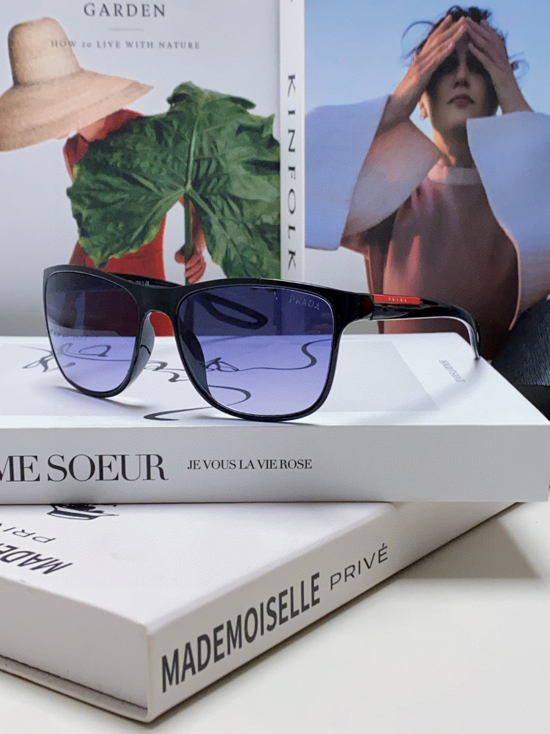 Prada Sunglasses – Modern Designer Eyewear