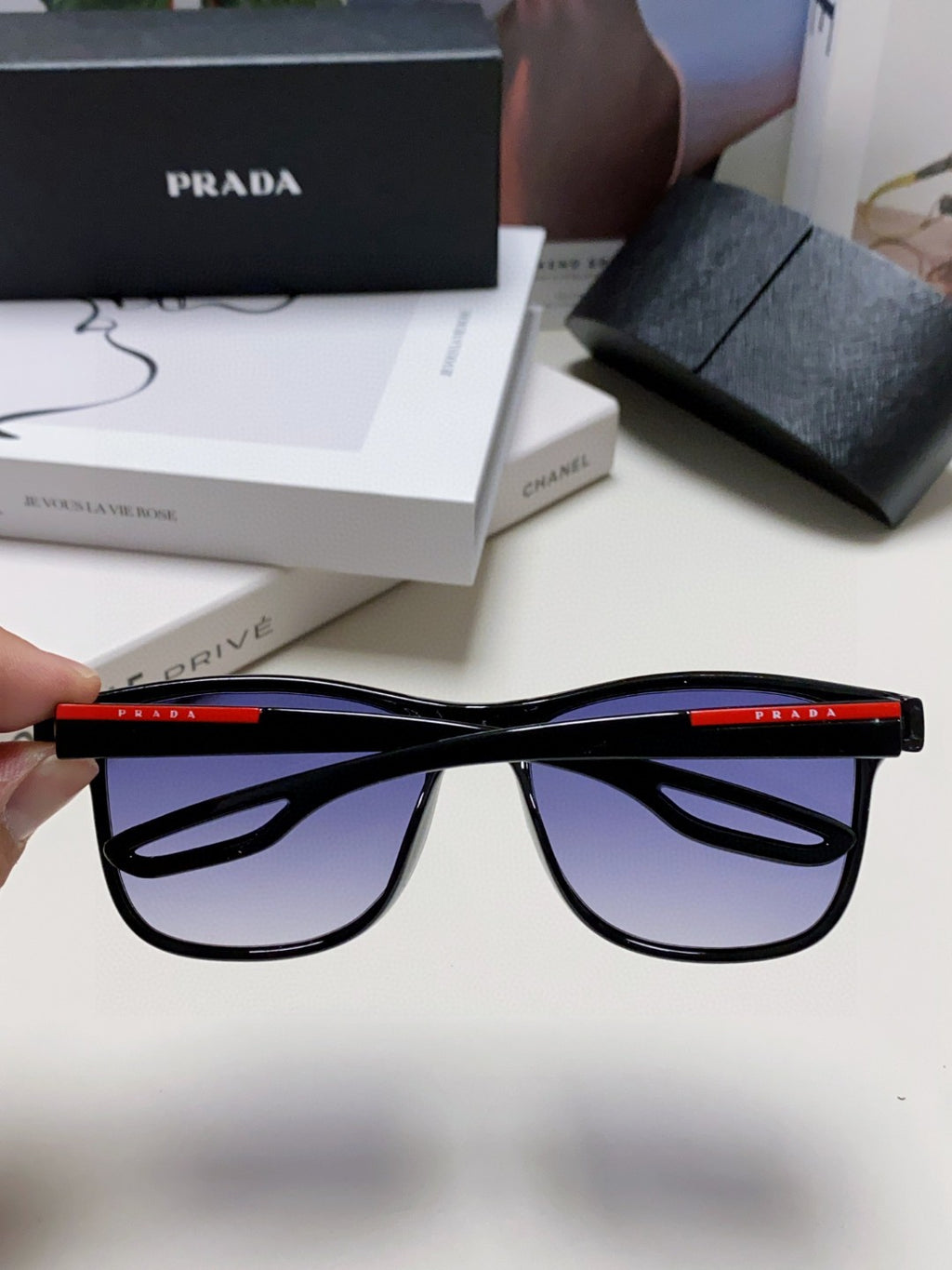 Prada Sunglasses – Modern Designer Eyewear